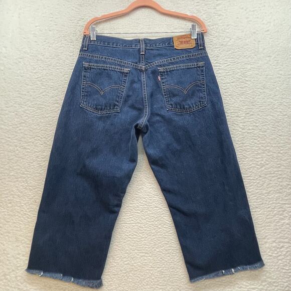 Levis 577 Jeans Womens 32 Medium Blue Loose Fit Lower Rise Crop Raw Hem Straight - Picture 2 of 11